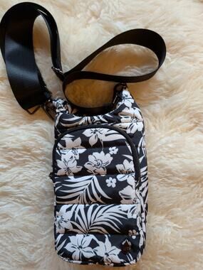 WanderFull Hydrobag Tropical Floral Crossbody Quilted Puffer Water Bottle Bag